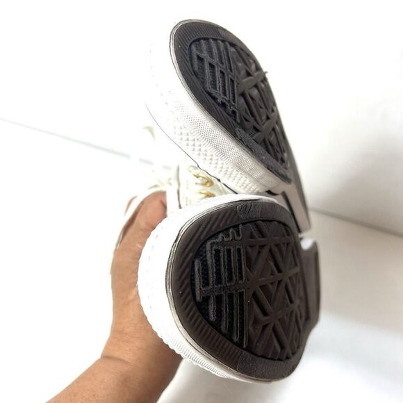 Converse All Star Hi-Top Ivory Canvas Sneaker Women's 7 Lace Up Shoes Gold Heart - Picture 7 of 11